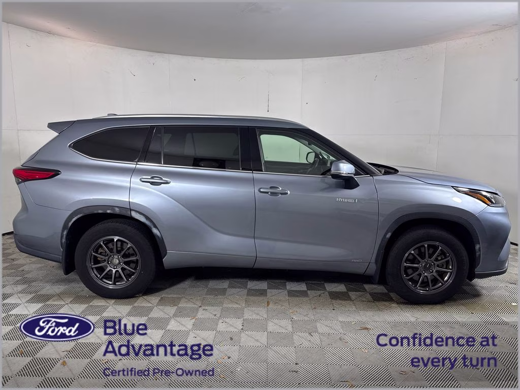 2021 Moon Dust Toyota Highlander Hybrid Limited AWD SUV