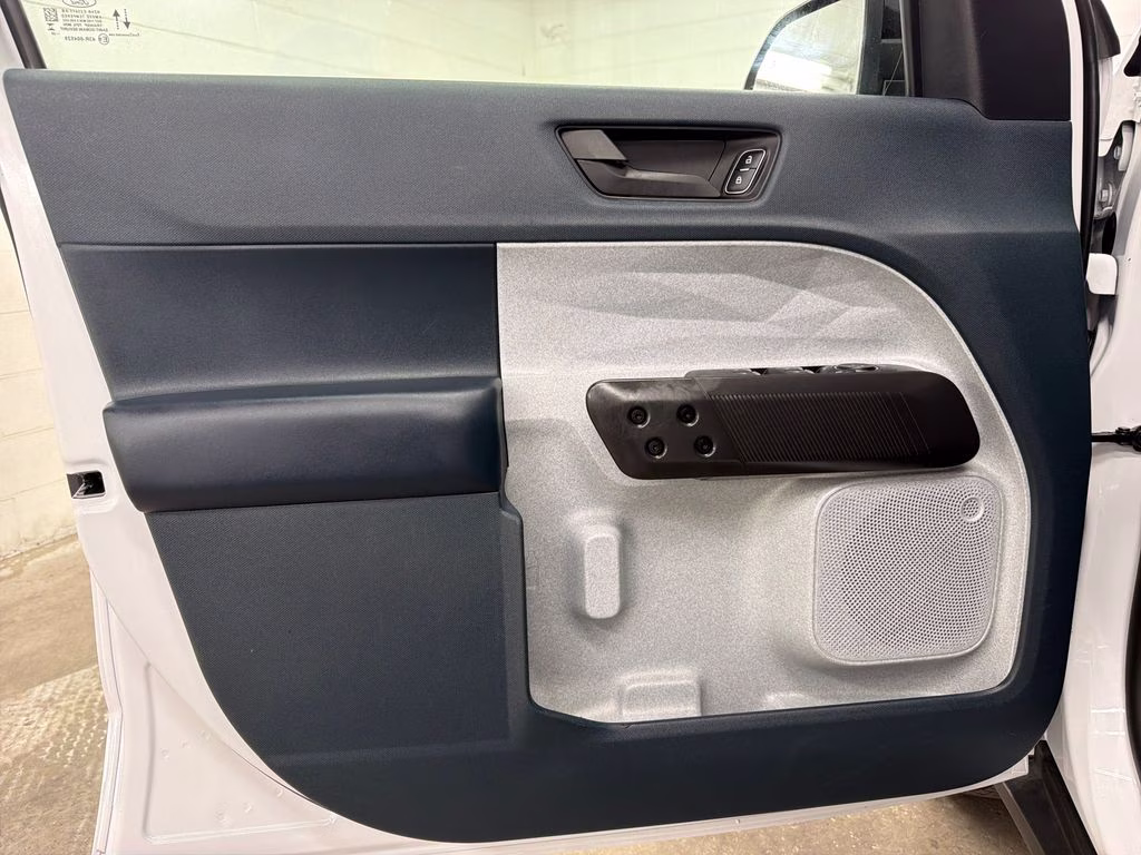 2025 Oxford White Ford Maverick XLT AWD Truck