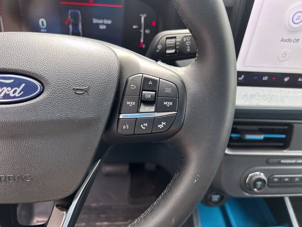 2025 Oxford White Ford Maverick XLT AWD Truck