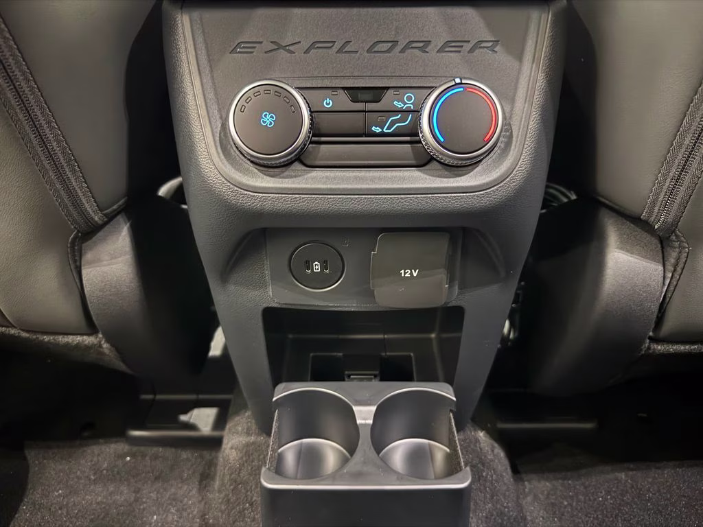 2026 Agate Black Metallic Ford Explorer Active RWD SUV