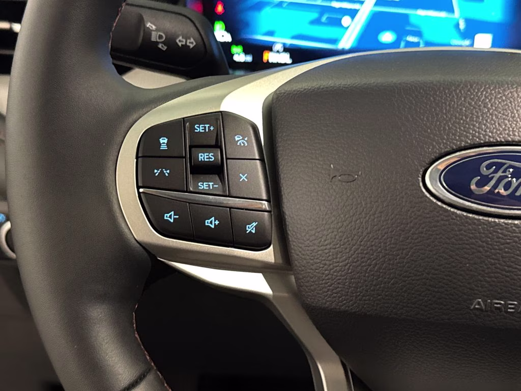 2026 Agate Black Metallic Ford Explorer Active RWD SUV