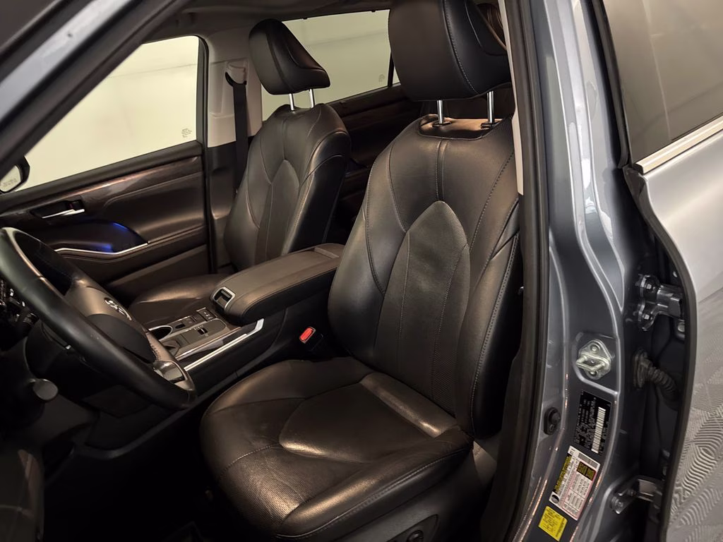 2021 Moon Dust Toyota Highlander Hybrid Limited AWD SUV