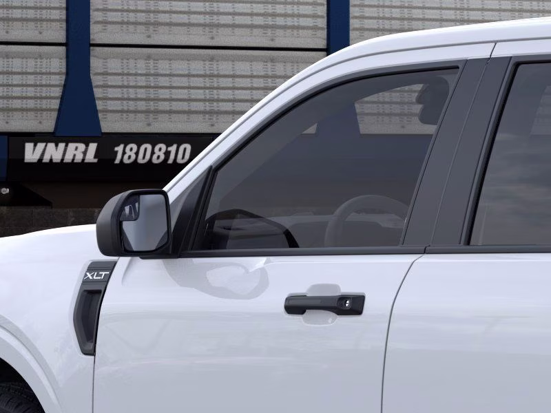 2026 Oxford White Ford Maverick XLT FWD Truck