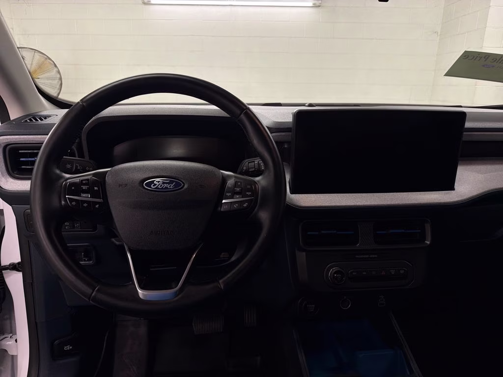2025 Oxford White Ford Maverick XLT AWD Truck