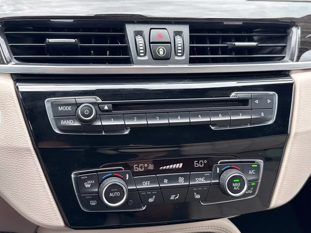 2019 Glacier Silver Metallic BMW X1 sDrive28i FWD SUV
