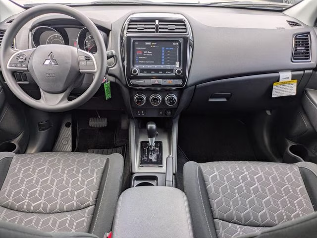 2026 Alloy Silver Metallic Mitsubishi Outlander Sport 2.0 ES 4X4 SUV