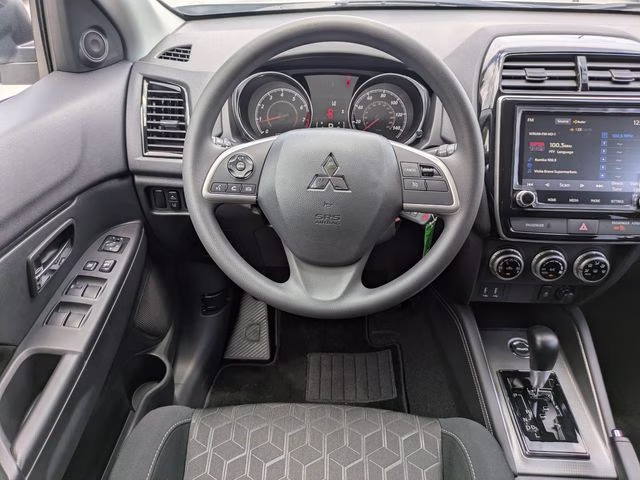 2026 Alloy Silver Metallic Mitsubishi Outlander Sport 2.0 ES 4X4 SUV