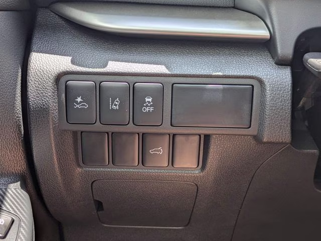 2024 White Mitsubishi Eclipse Cross SEL 4X4 SUV