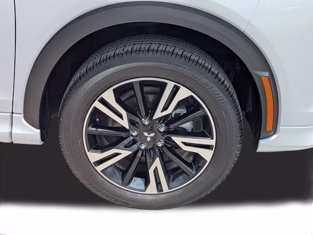 2024 White Mitsubishi Eclipse Cross SEL 4X4 SUV