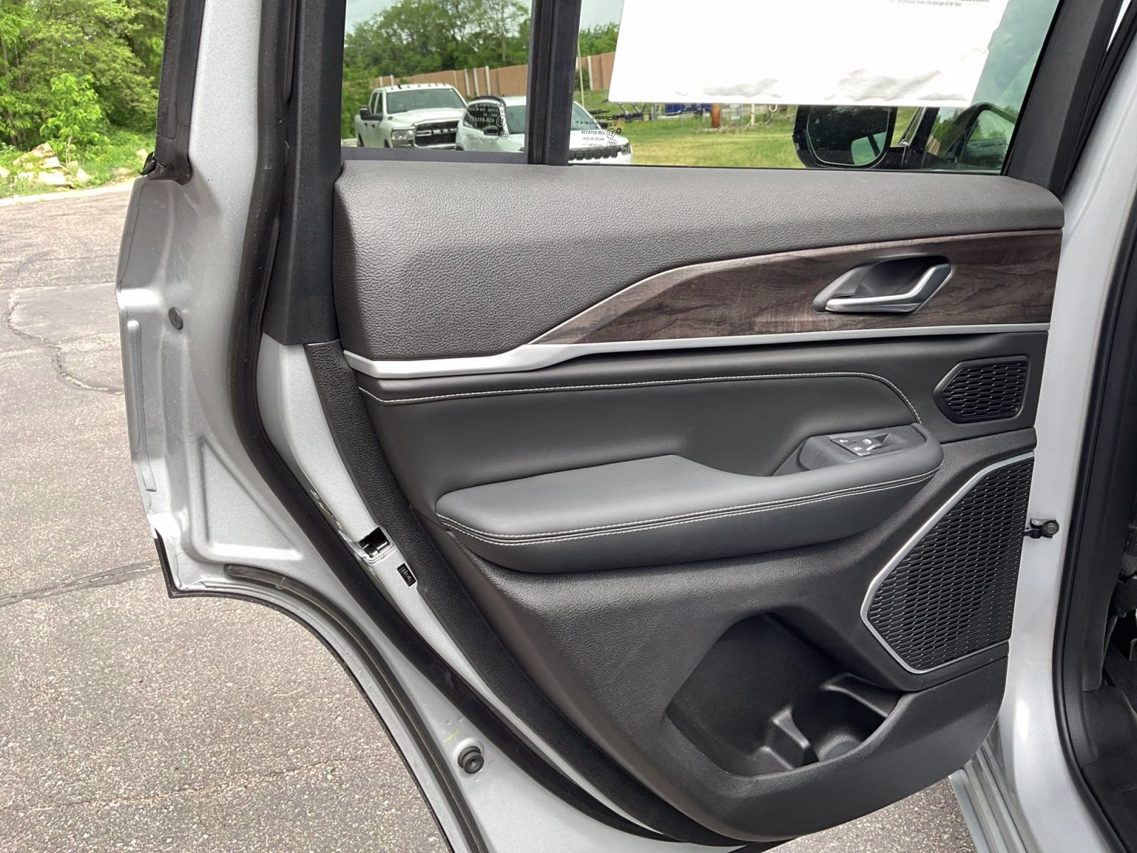 2026 Silver Zynith Jeep Grand Cherokee Limited Reserve 4X4 SUV