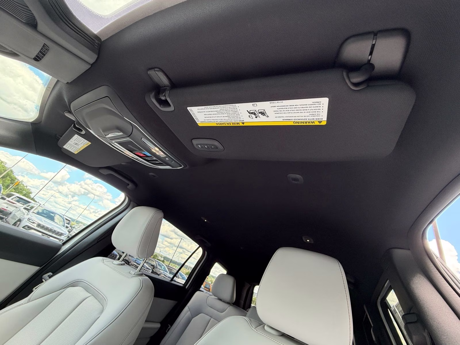 2026 Bright White Clearcoat Jeep Cherokee Limited 4X4 SUV