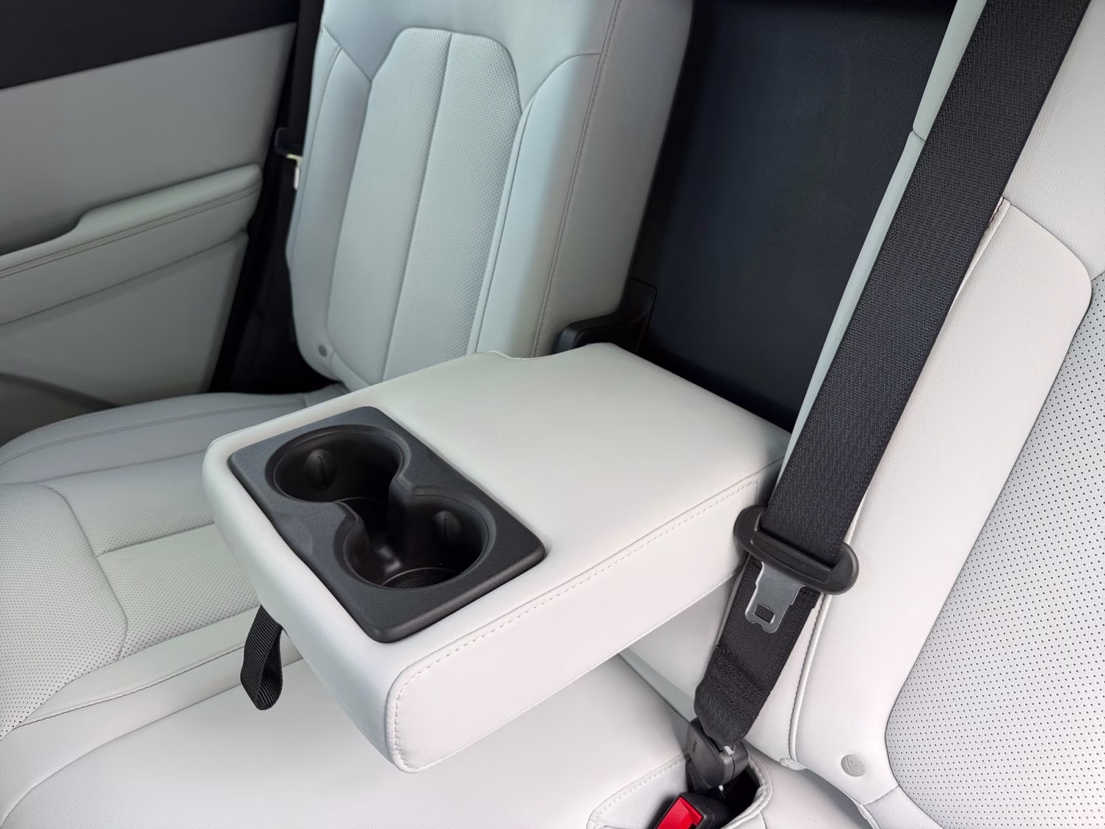2026 Bright White Clearcoat Jeep Cherokee Limited 4X4 SUV