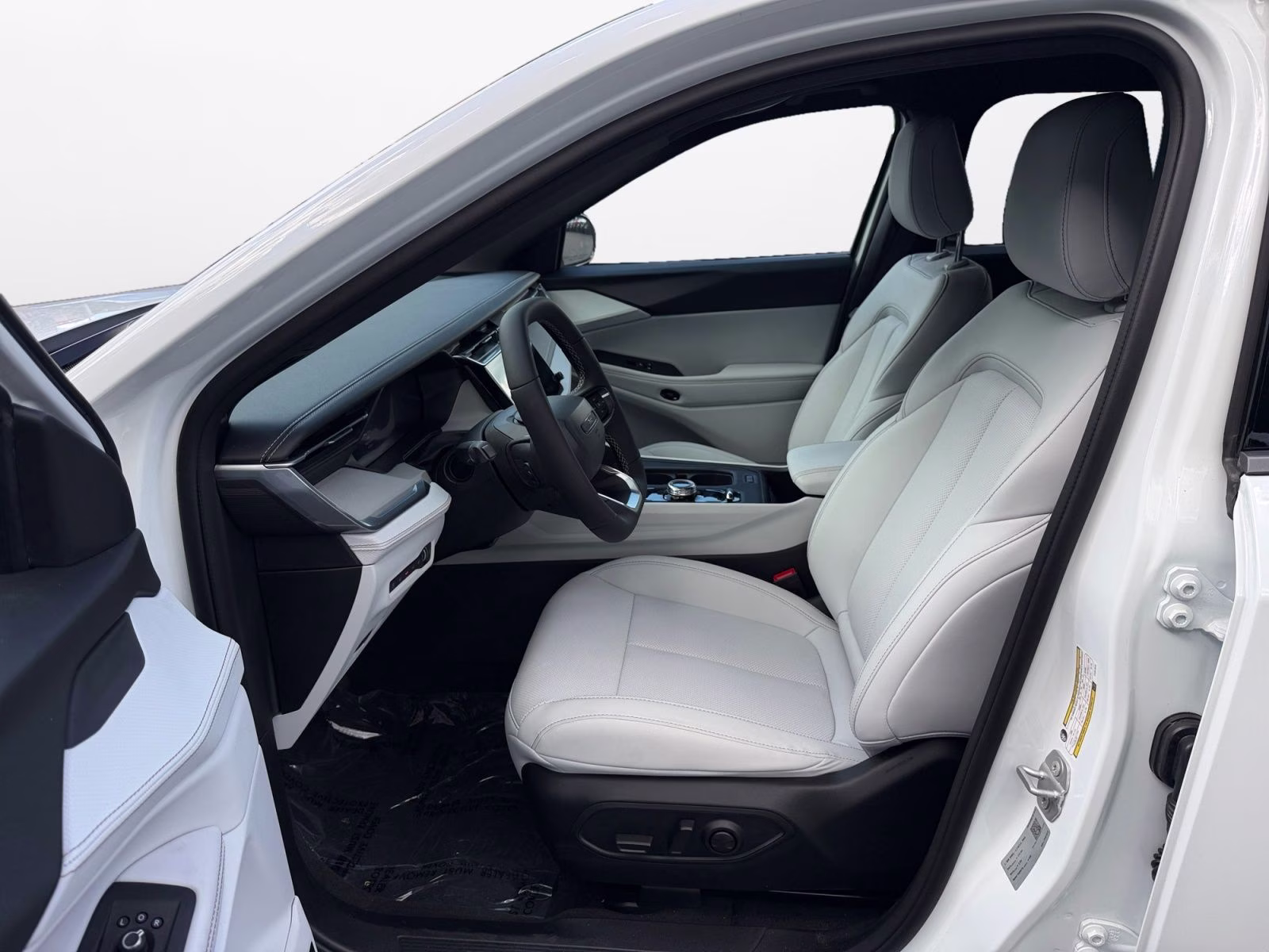 2026 Bright White Clearcoat Jeep Cherokee Limited 4X4 SUV