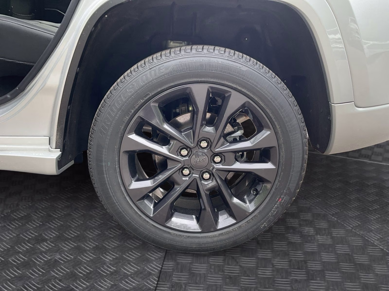 2026 Silver Zynith Jeep Grand Cherokee Limited Reserve 4X4 SUV