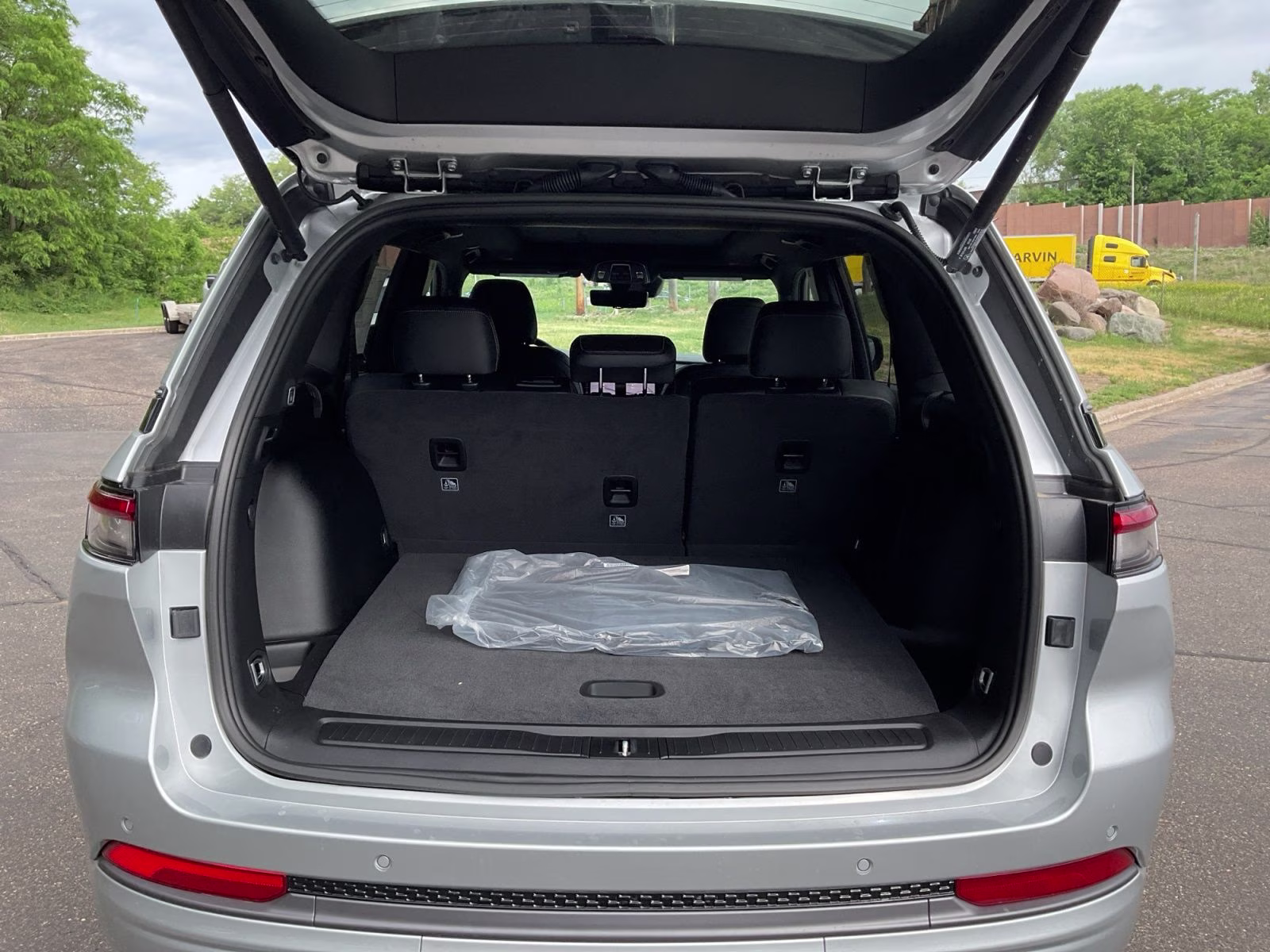 2026 Silver Zynith Jeep Grand Cherokee Limited Reserve 4X4 SUV