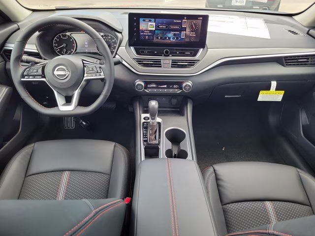 2026 Gun Metallic/Super Black Nissan Altima 2.5 SR FWD Sedan