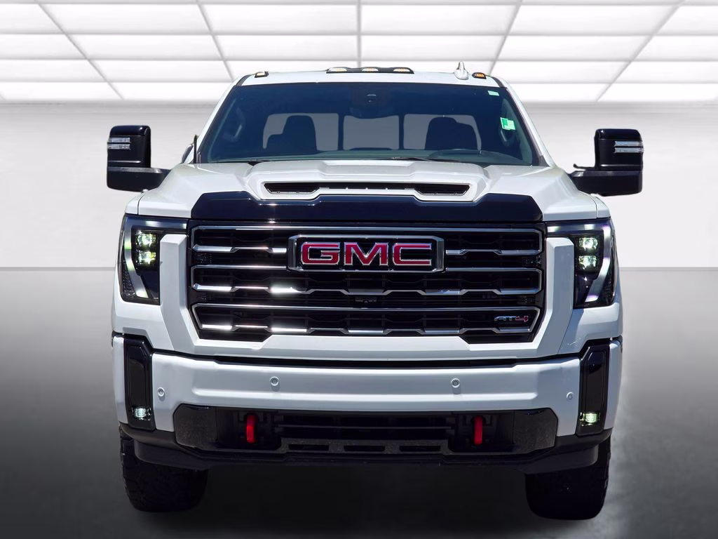 2025 Summit White GMC Sierra 2500HD AT4 4X4 Truck