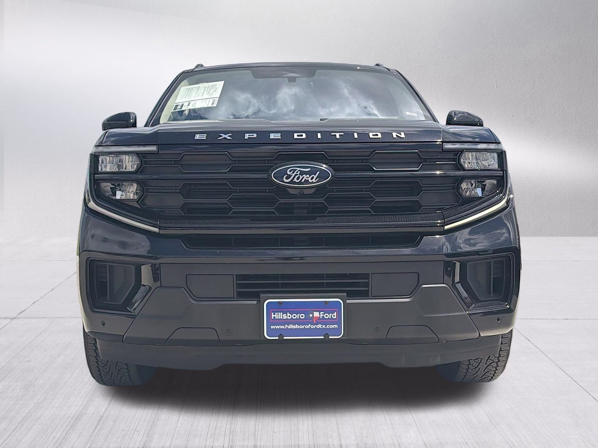 2025 Agate Black Metallic Ford Expedition Active 4X4 SUV