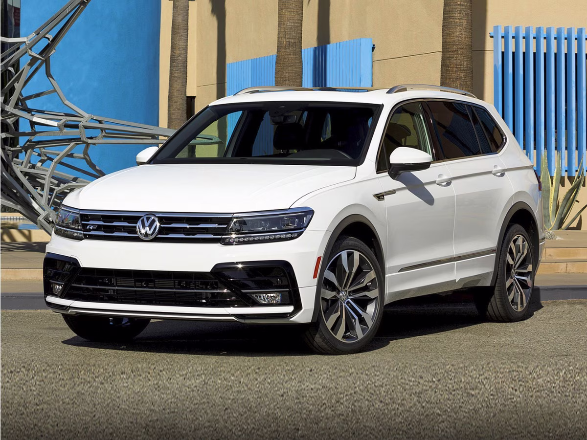 2019 Silver Volkswagen Tiguan 2.0T SEL Premium R-Line AWD SUV