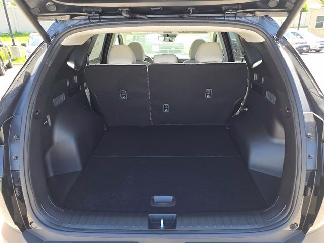 2026 Phantom Black Hyundai Tucson SEL AWD SUV