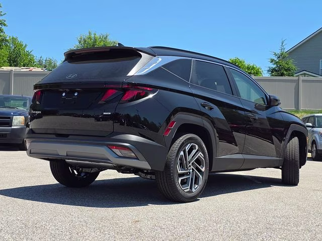 2026 Phantom Black Hyundai Tucson SEL AWD SUV
