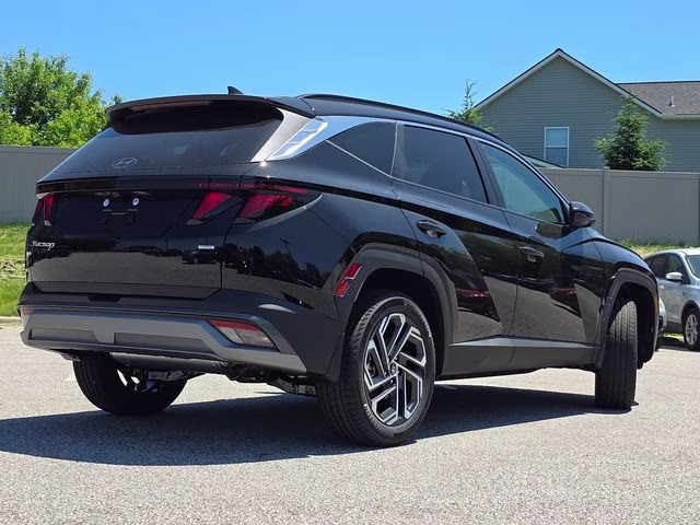 2026 Phantom Black Hyundai Tucson SEL AWD SUV