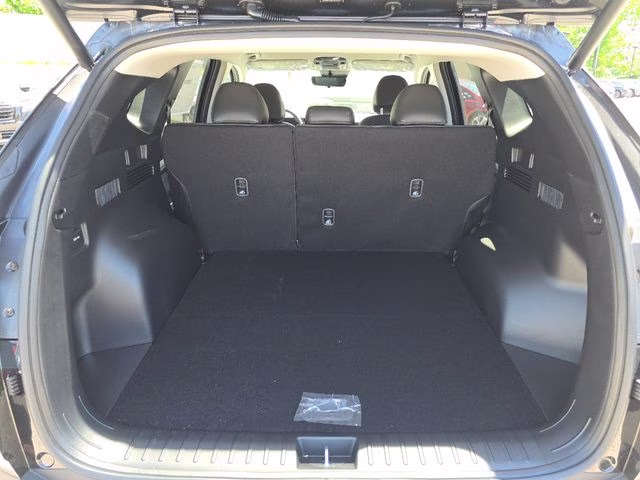2026 Phantom Black Hyundai Tucson SEL AWD SUV
