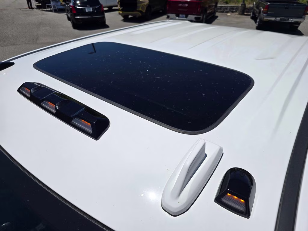 2025 Summit White GMC Sierra 2500HD AT4 4X4 Truck