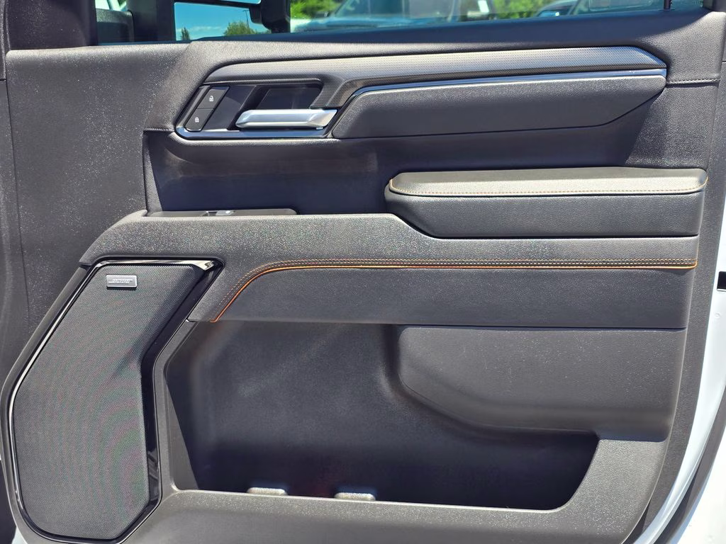 2025 Summit White GMC Sierra 2500HD AT4 4X4 Truck