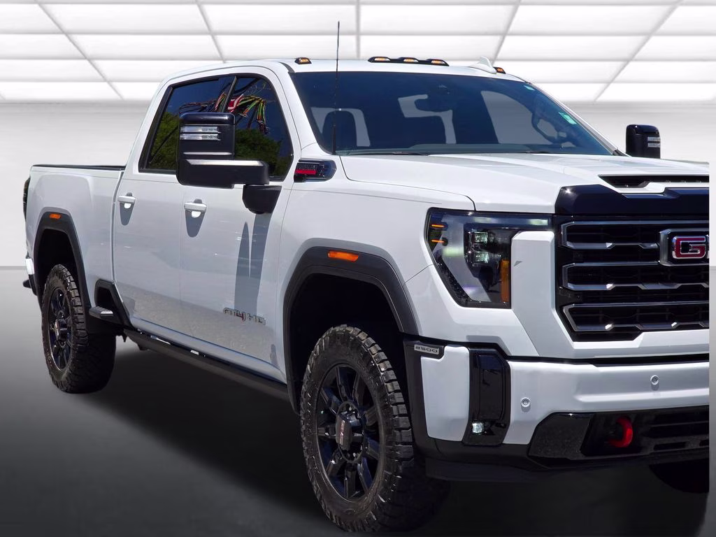 2025 Summit White GMC Sierra 2500HD AT4 4X4 Truck