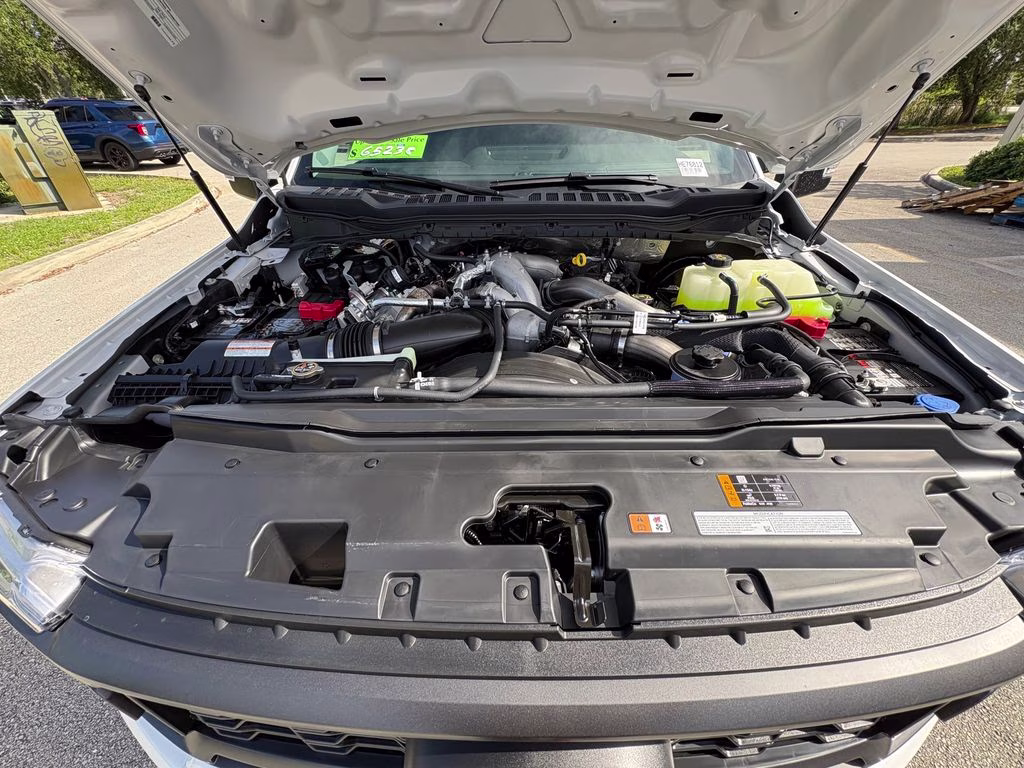 2026 Oxford White Ford Super Duty F-250 SRW XL 4X4 Truck