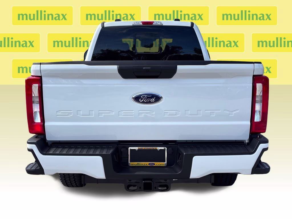 2026 Oxford White Ford Super Duty F-250 SRW XL 4X4 Truck