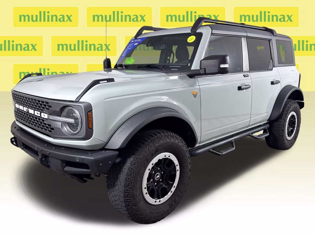 2023 Cactus Gray Ford Bronco Badlands 4X4 SUV