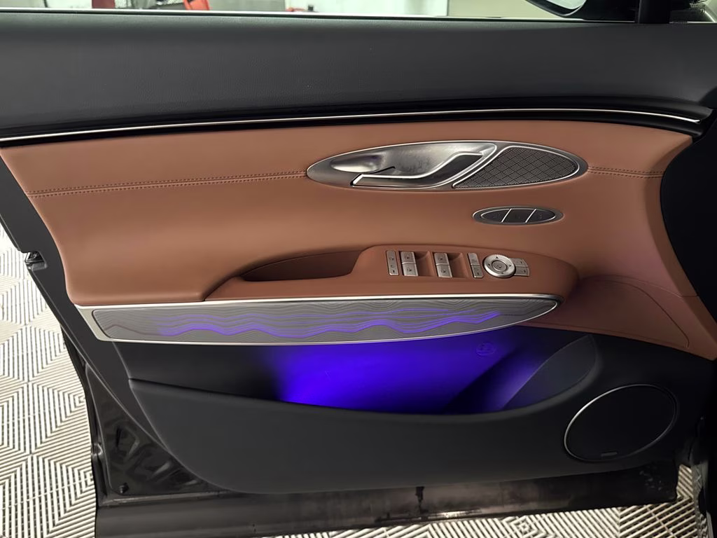 2023 Vik Black Genesis GV70 2.5T AWD SUV