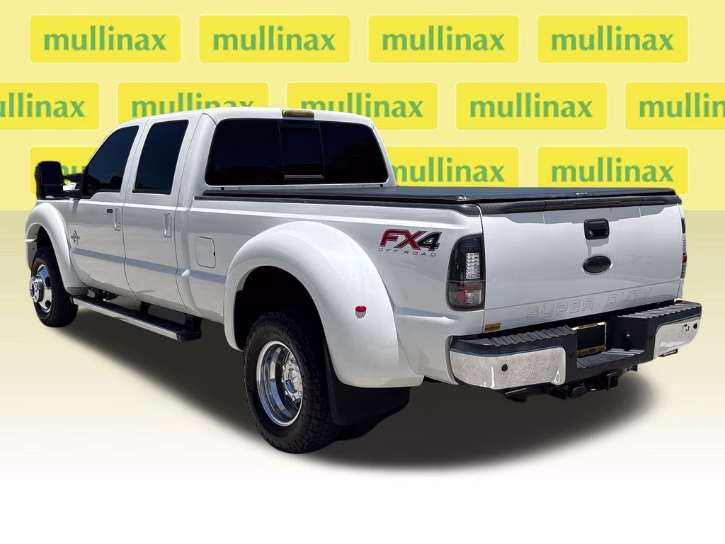 2012 White Platinum Clearcoat Metallic Ford Super Duty F-450 DRW Lariat 4X4 Truck