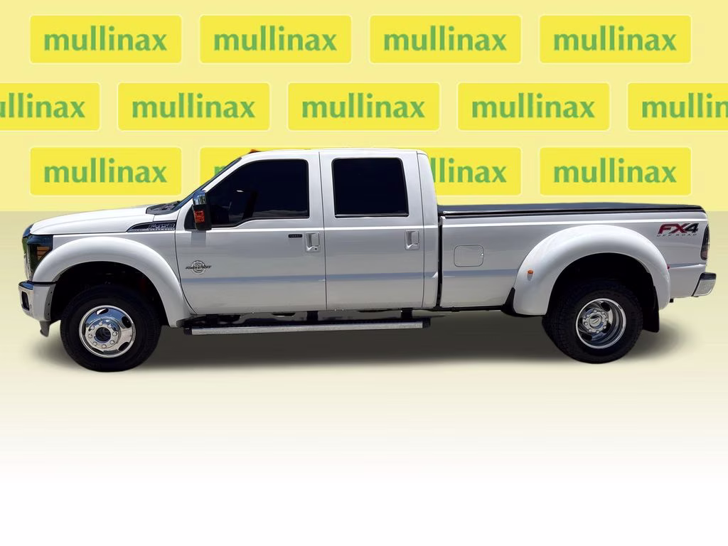 2012 White Platinum Clearcoat Metallic Ford Super Duty F-450 DRW Lariat 4X4 Truck