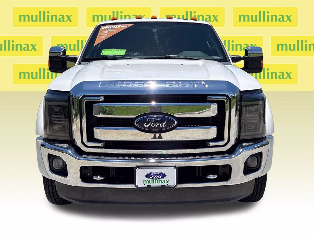 2012 White Platinum Clearcoat Metallic Ford Super Duty F-450 DRW Lariat 4X4 Truck