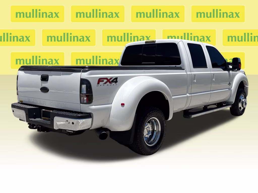 2012 White Platinum Clearcoat Metallic Ford Super Duty F-450 DRW Lariat 4X4 Truck