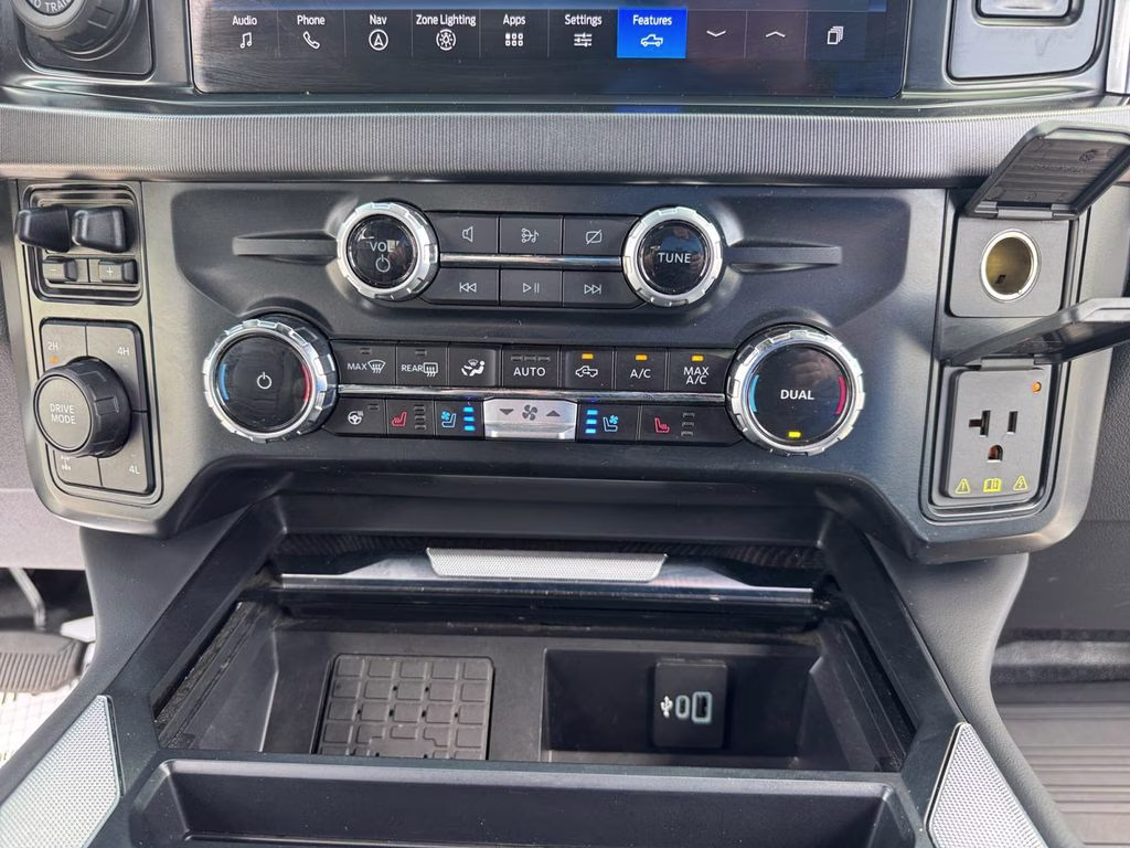 2024 White Metallic Ford Super Duty F-350 SRW Platinum 4X4 Truck