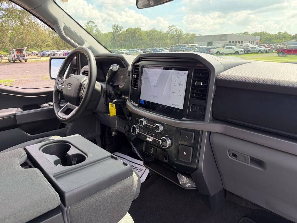 2025 Black Metallic Ford F-150 XLT 4X4 Truck