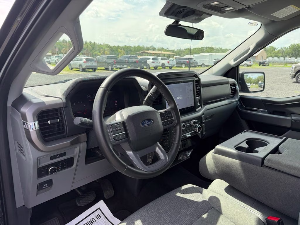 2025 Black Metallic Ford F-150 XLT 4X4 Truck
