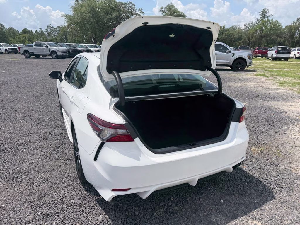 2024 Ice Toyota Camry SE FWD Sedan