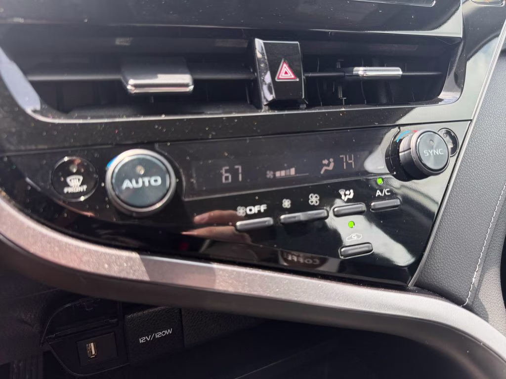 2024 Ice Toyota Camry SE FWD Sedan