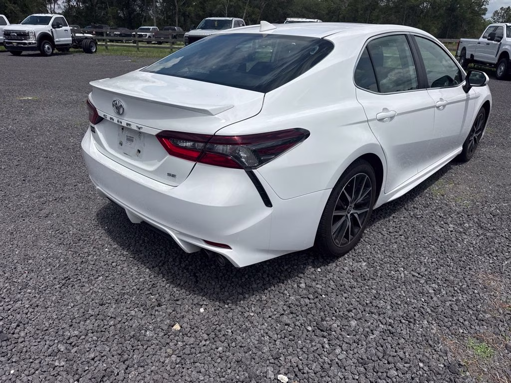 2024 Ice Toyota Camry SE FWD Sedan