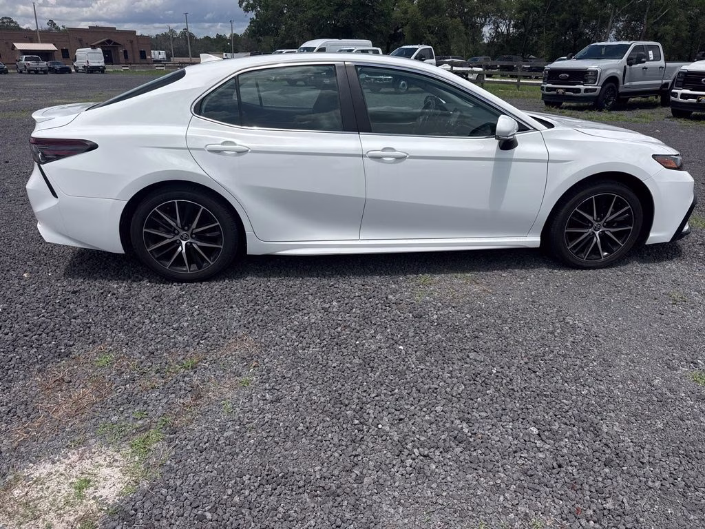 2024 Ice Toyota Camry SE FWD Sedan