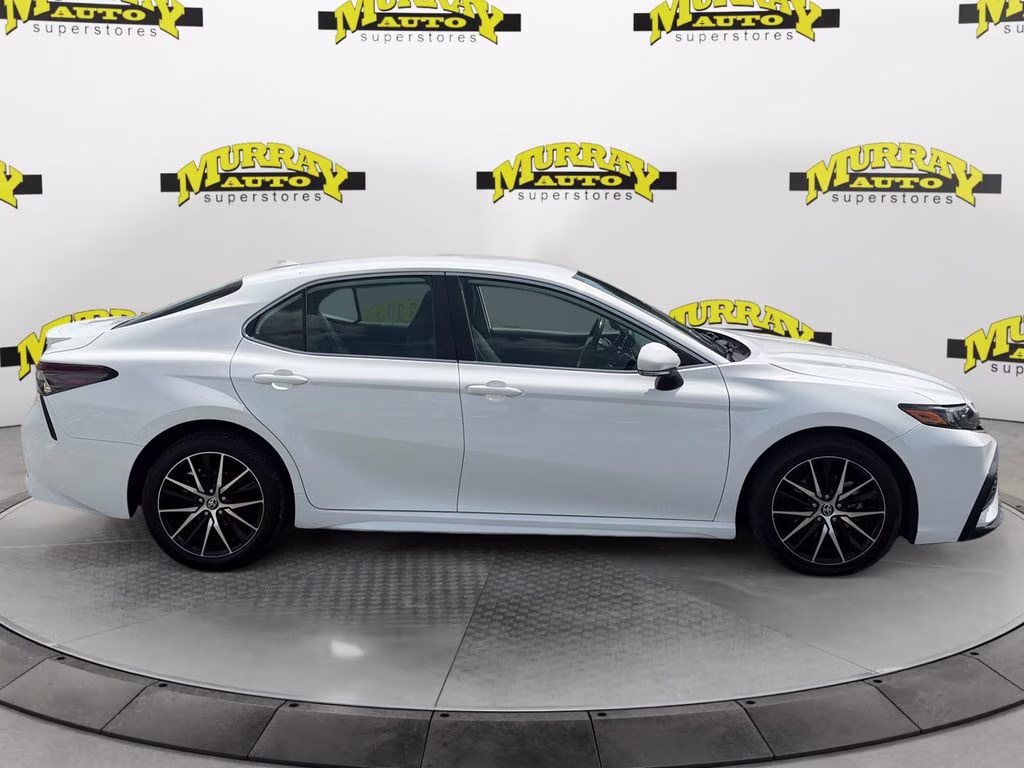 2024 Ice Toyota Camry SE FWD Sedan