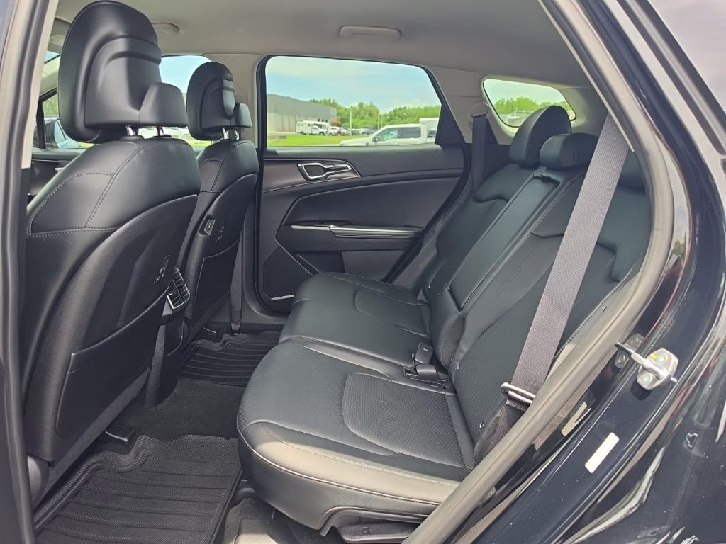 2023 Ebony Black Kia Sportage EX FWD SUV