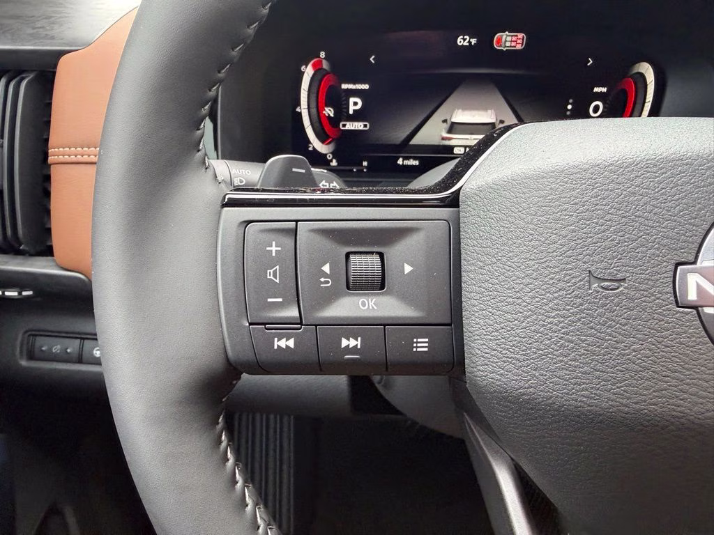 2026 Everest White Pearl Tricoat Nissan Pathfinder Platinum 4X4 SUV