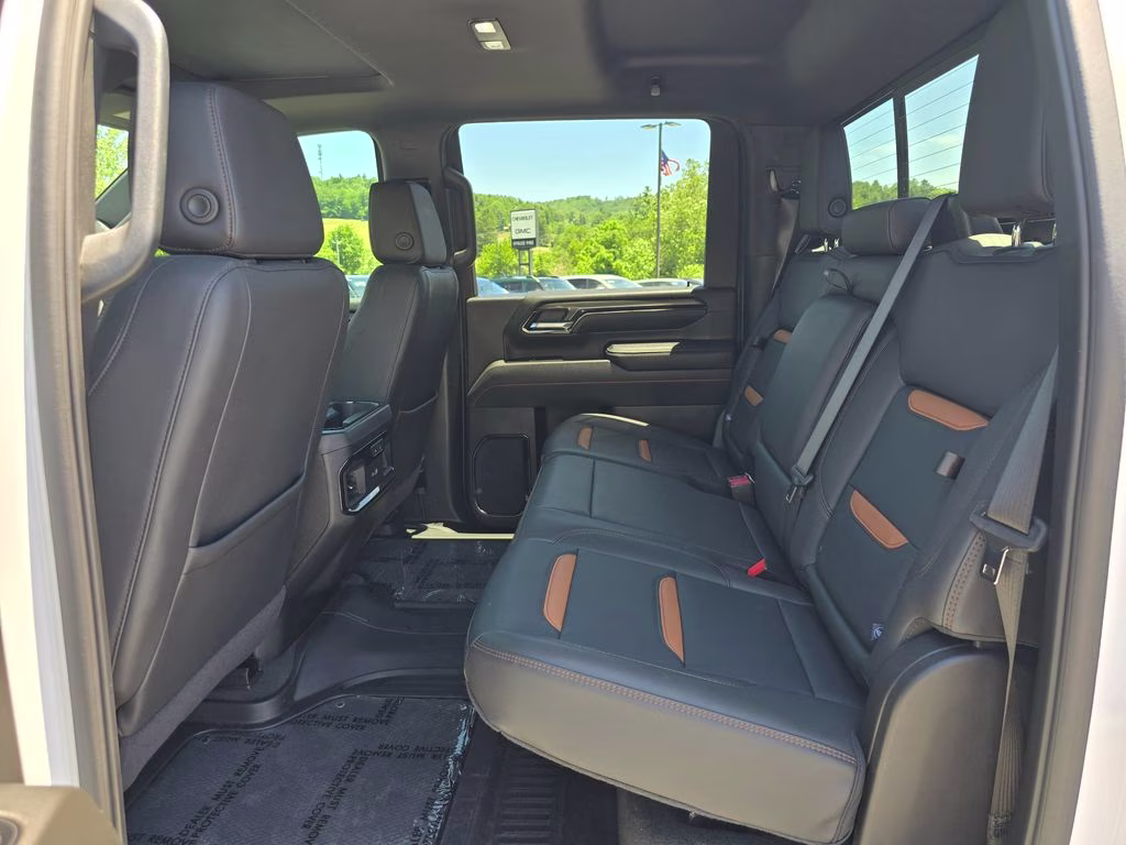 2025 Summit White GMC Sierra 2500HD AT4 4X4 Truck