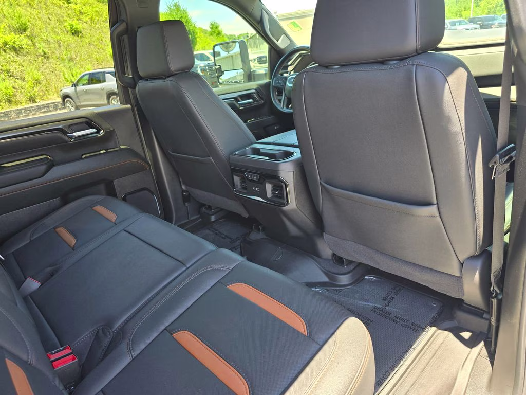 2025 Summit White GMC Sierra 2500HD AT4 4X4 Truck